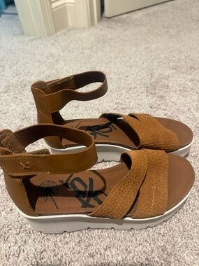 OTBT Tan Brown Two-Strap Wedge Sandals